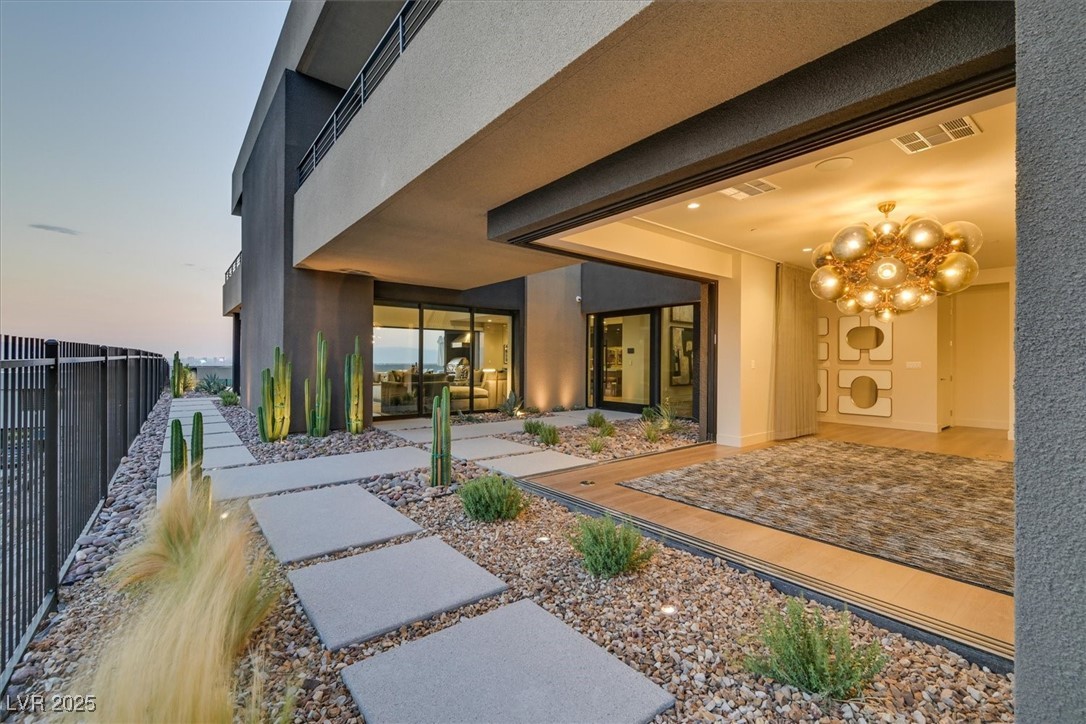 807 Magnum Cliff Court Henderson NV 89012