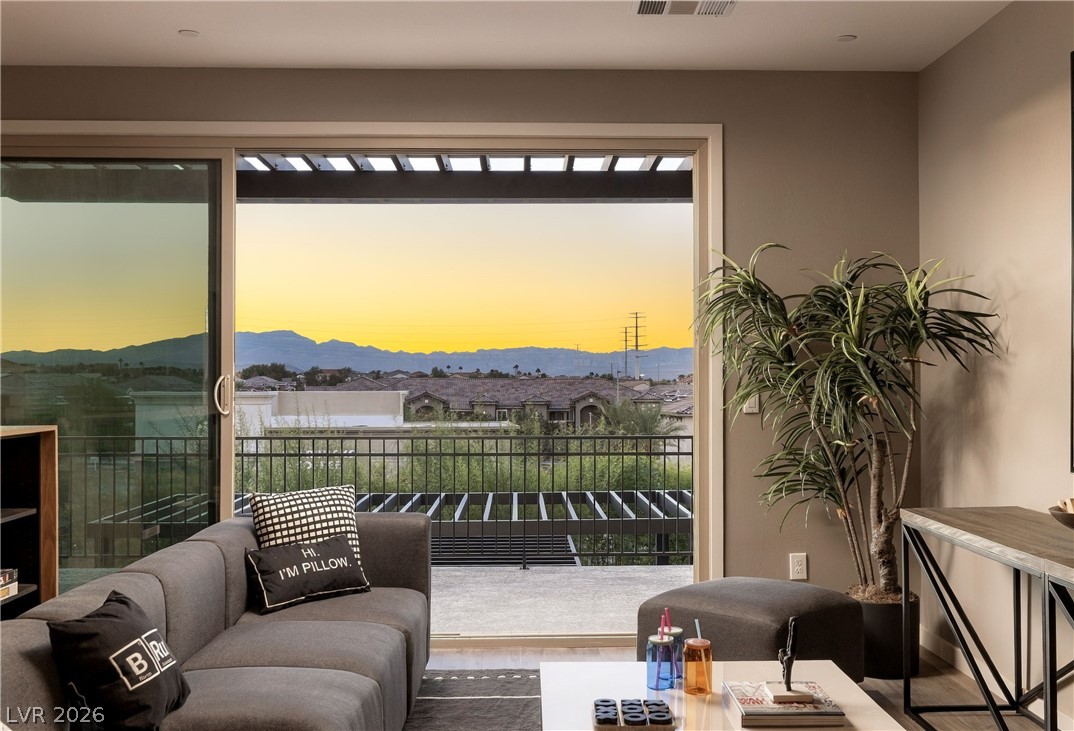 735 Glowing Horizon Street Henderson NV 89052