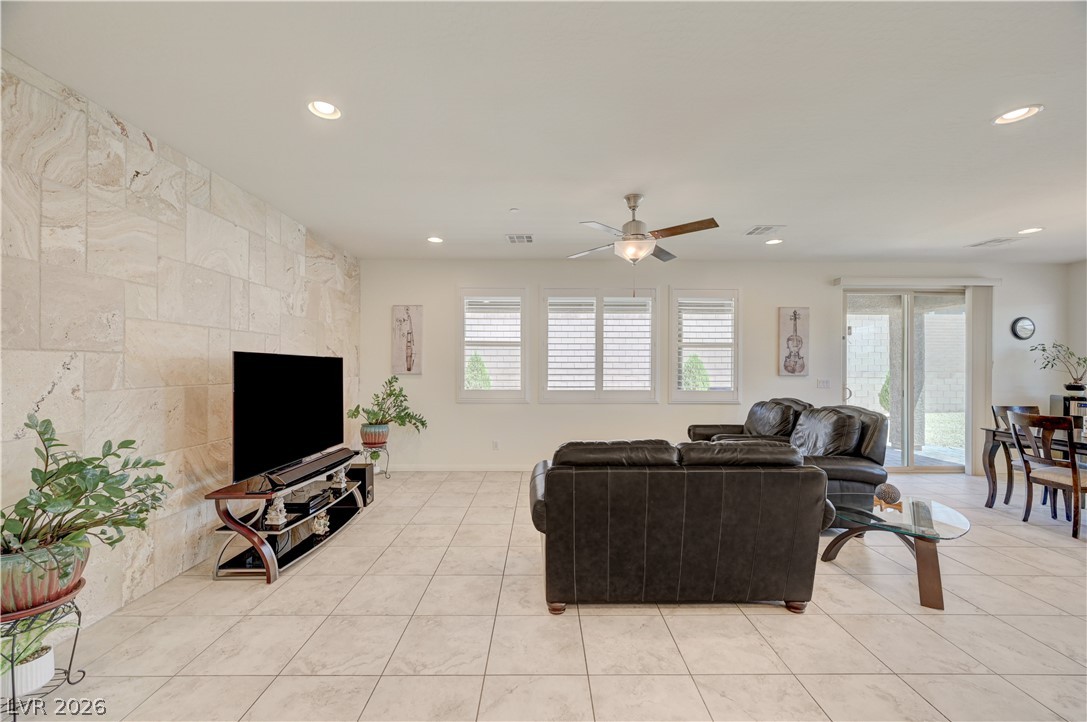 1098 North Water Street Henderson NV 89011