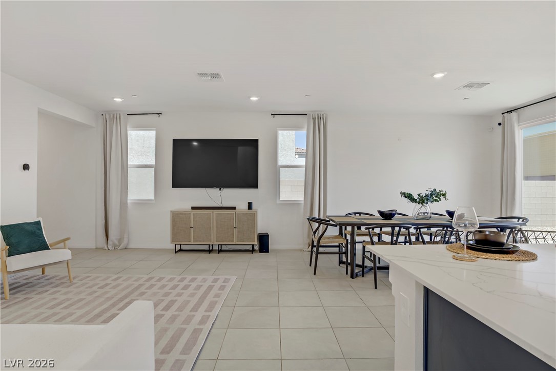 5692 Tinar Street Las Vegas NV 89113