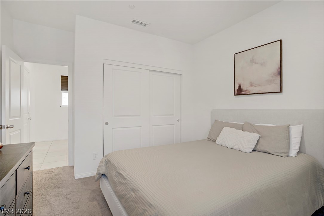 5692 Tinar Street Las Vegas NV 89113