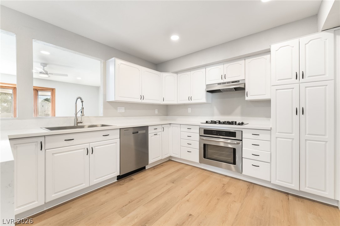 3320 Delderfield Avenue Las Vegas NV 89121