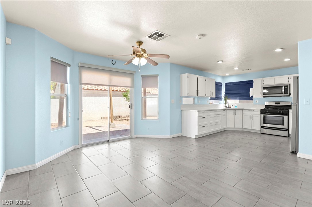 1524 Bonnie Castle Way Las Vegas NV 89108