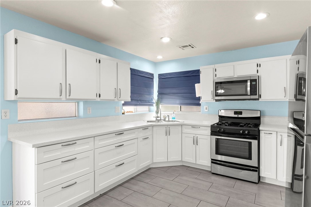 1524 Bonnie Castle Way Las Vegas NV 89108