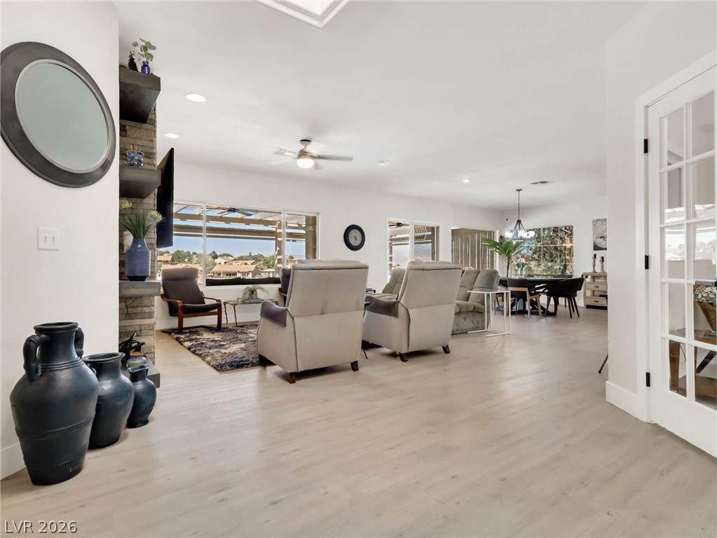 2106 Dipinto Avenue Henderson NV 89052