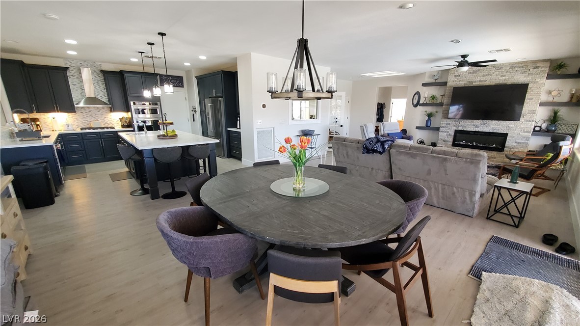 2106 Dipinto Avenue Henderson NV 89052