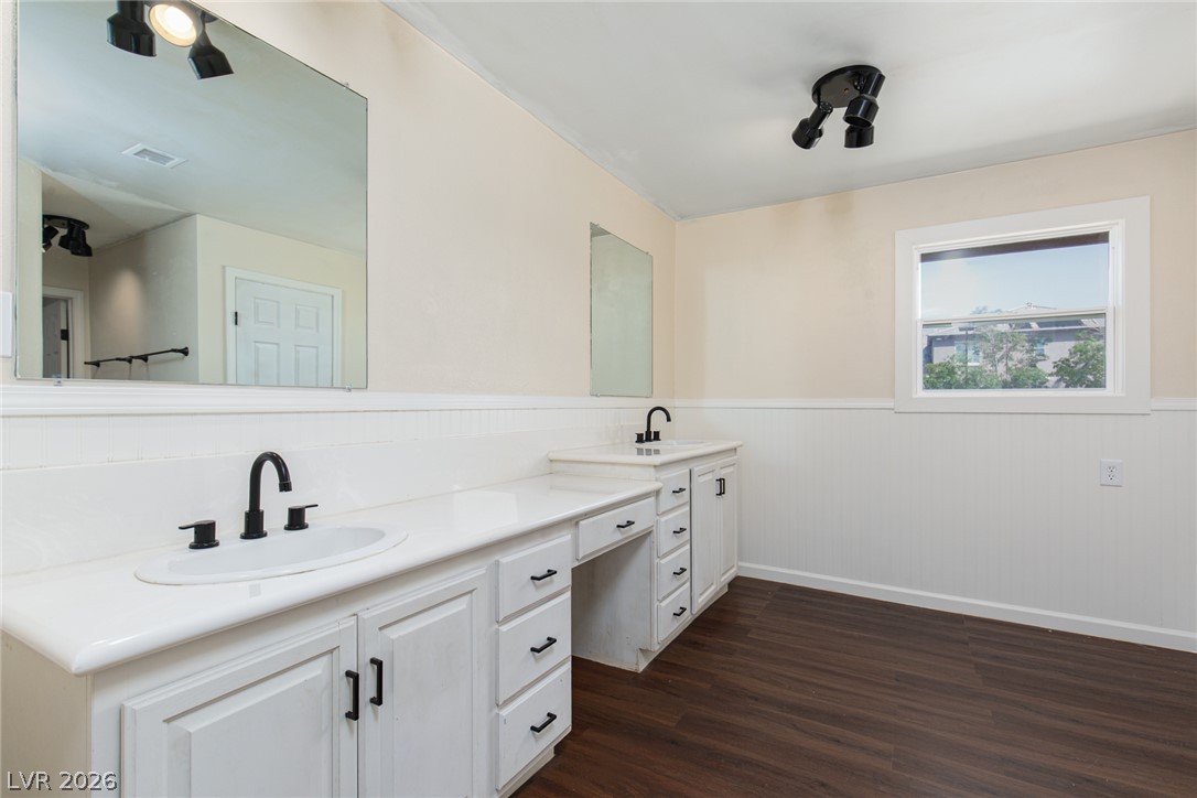 7295 North Torrey Pines Drive Las Vegas NV 89131