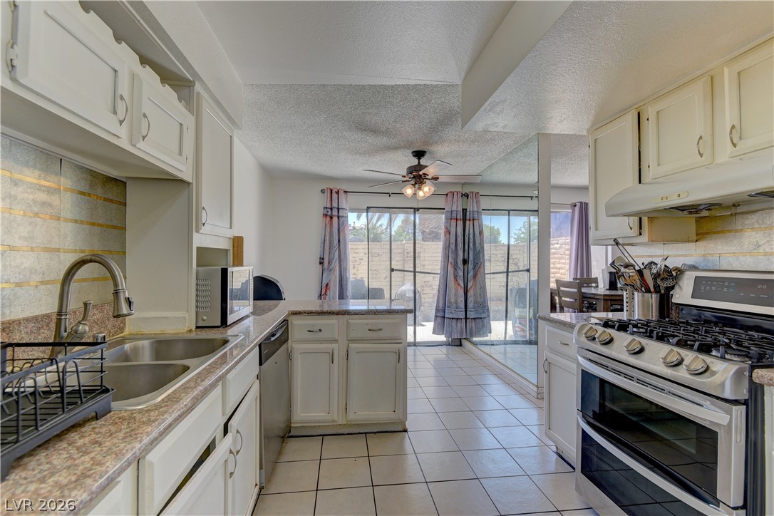 4441 Sirius Avenue Las Vegas NV 89102
