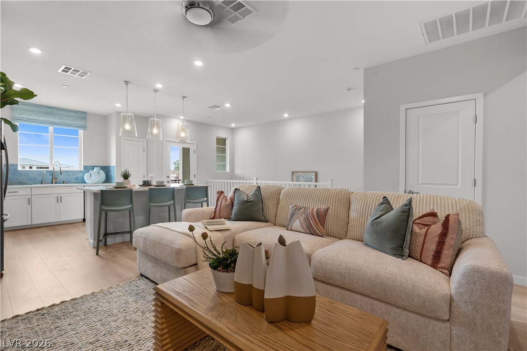 5623 Amethyst Valley Street Las Vegas NV 89118