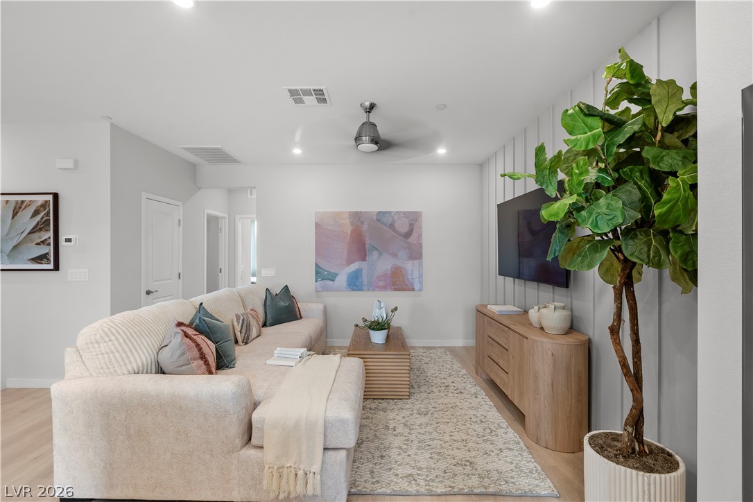5623 Amethyst Valley Street Las Vegas NV 89118