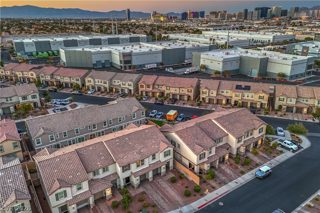 5318 Silver Branch Avenue Las Vegas NV 89118