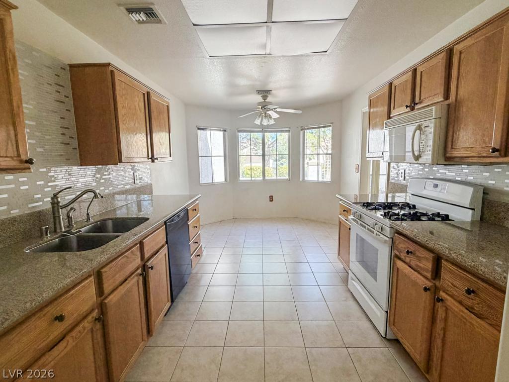 2541 Desert Glen Drive Las Vegas NV 89134