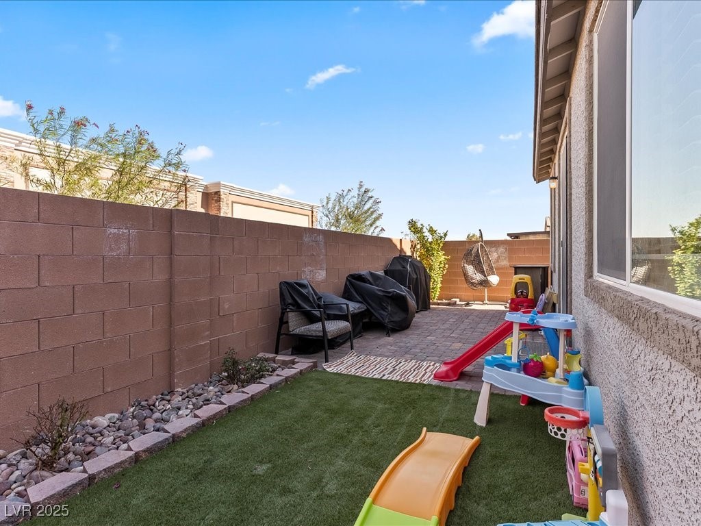 6082 Rose Springs Avenue Las Vegas NV 89130