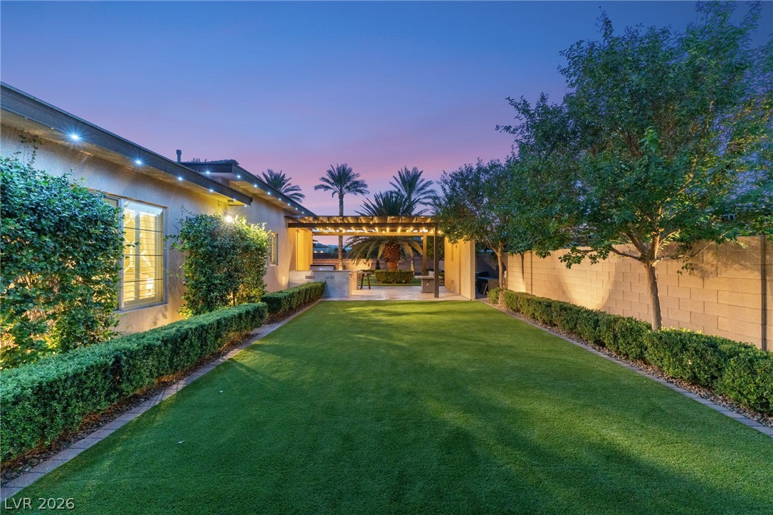 8255 Canyon Tree Court Las Vegas NV 89113