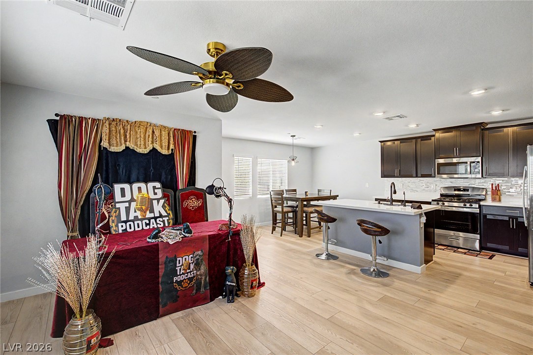 9601 Oliver Hills Avenue Las Vegas NV 89143