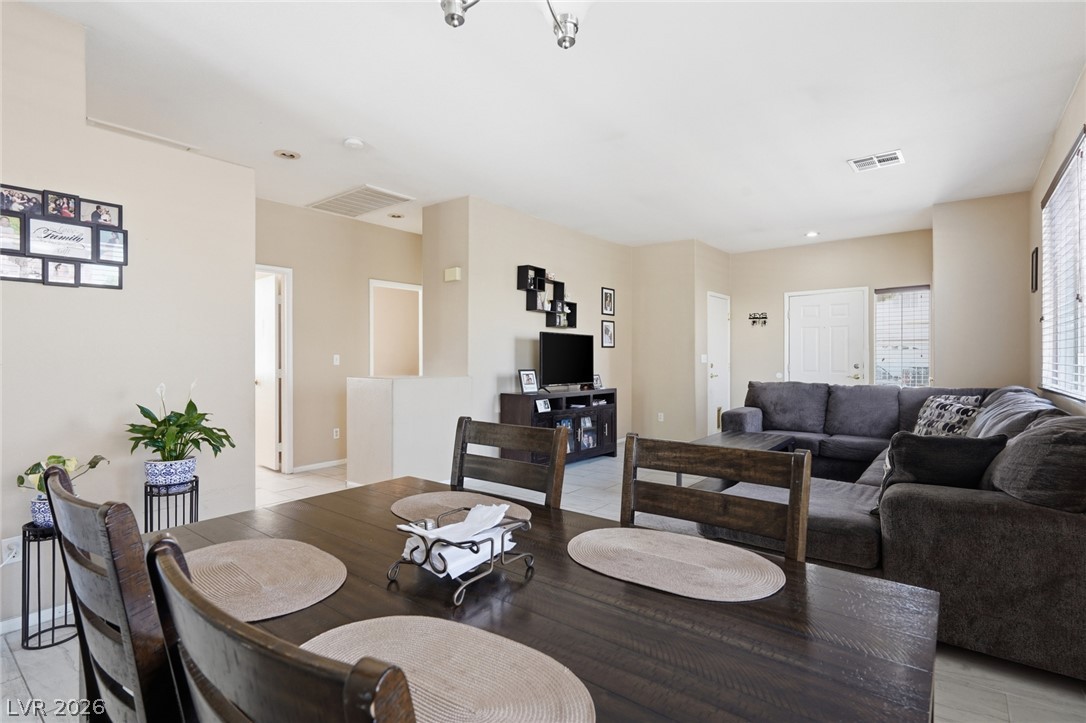 5904 Hickory Nut Avenue Las Vegas NV 89142