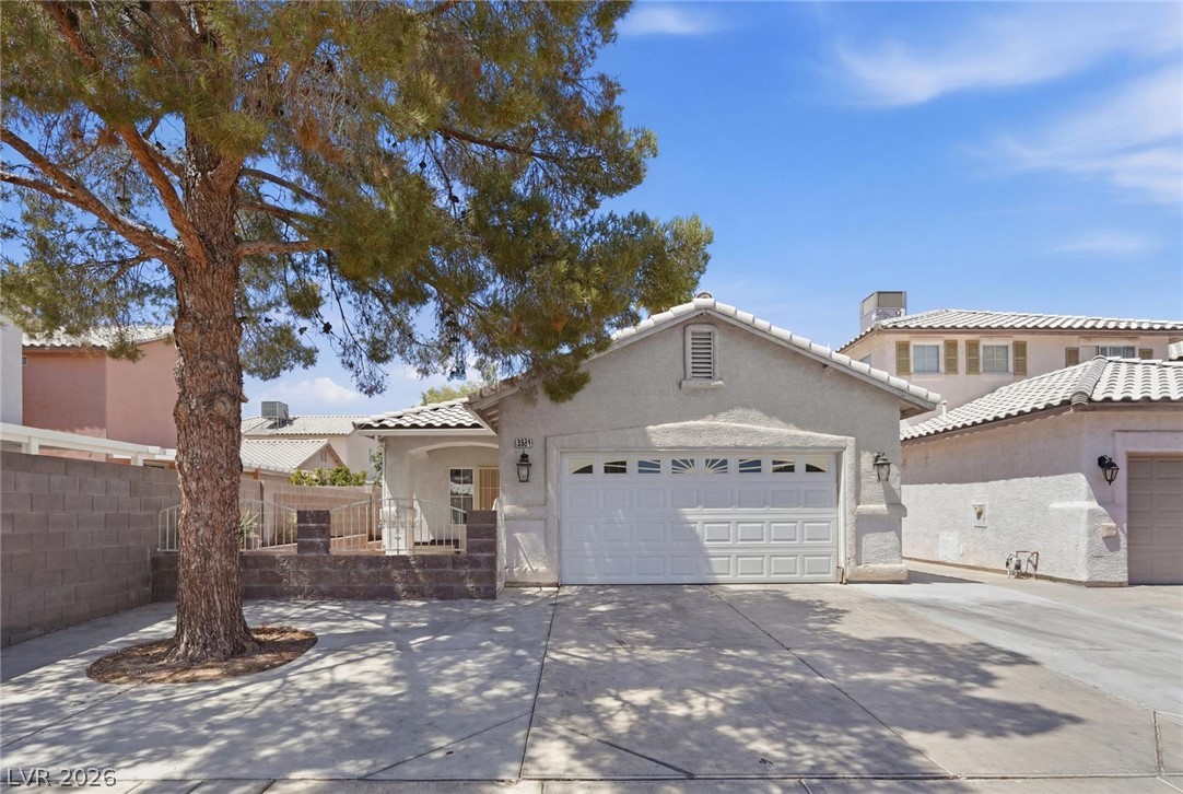 5904 Hickory Nut Avenue Las Vegas NV 89142