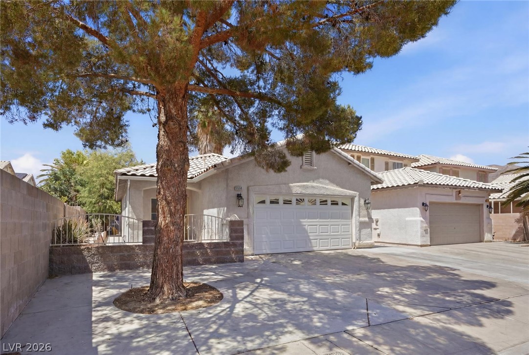 5904 Hickory Nut Avenue Las Vegas NV 89142