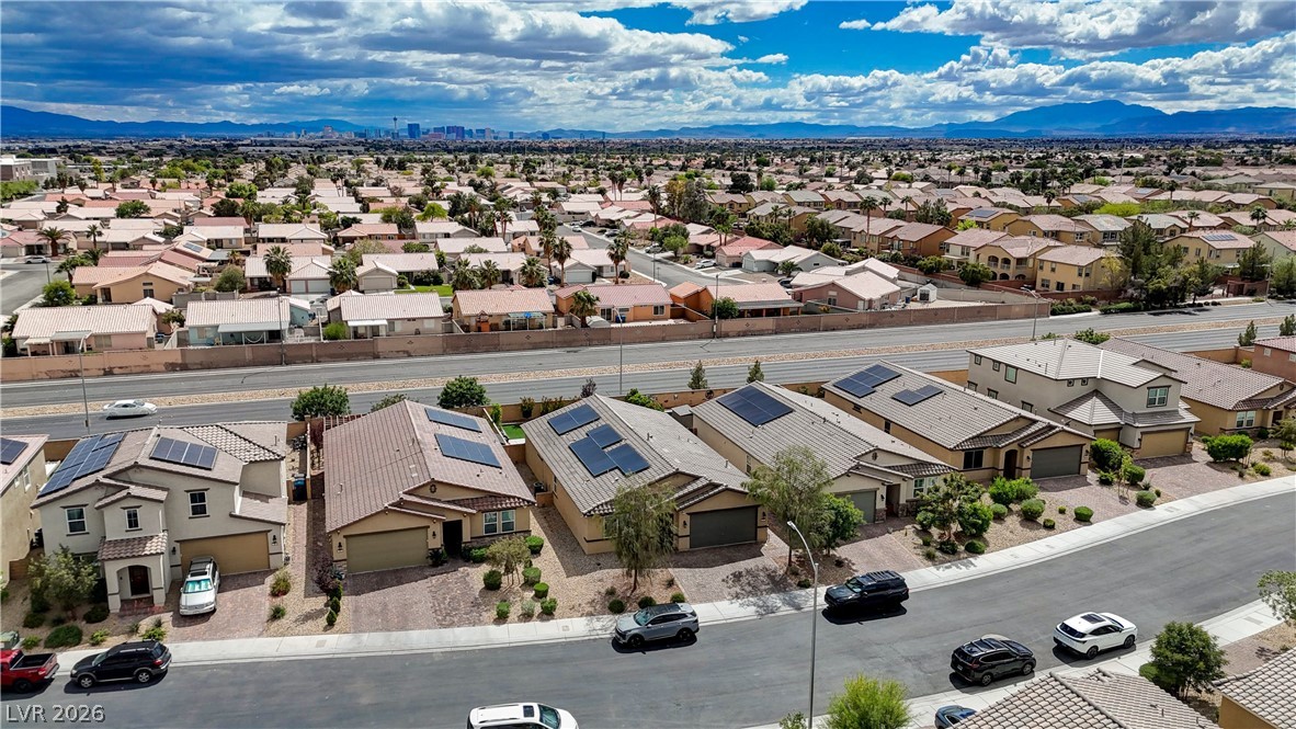 27 Red Sandstone Avenue North Las Vegas NV 89031
