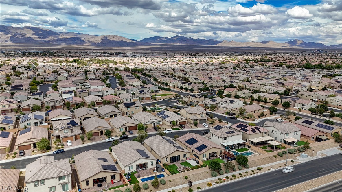 27 Red Sandstone Avenue North Las Vegas NV 89031