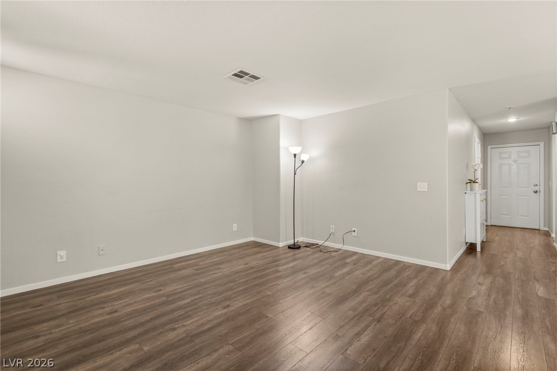 9929 Fragile Fields Street Las Vegas NV 89183