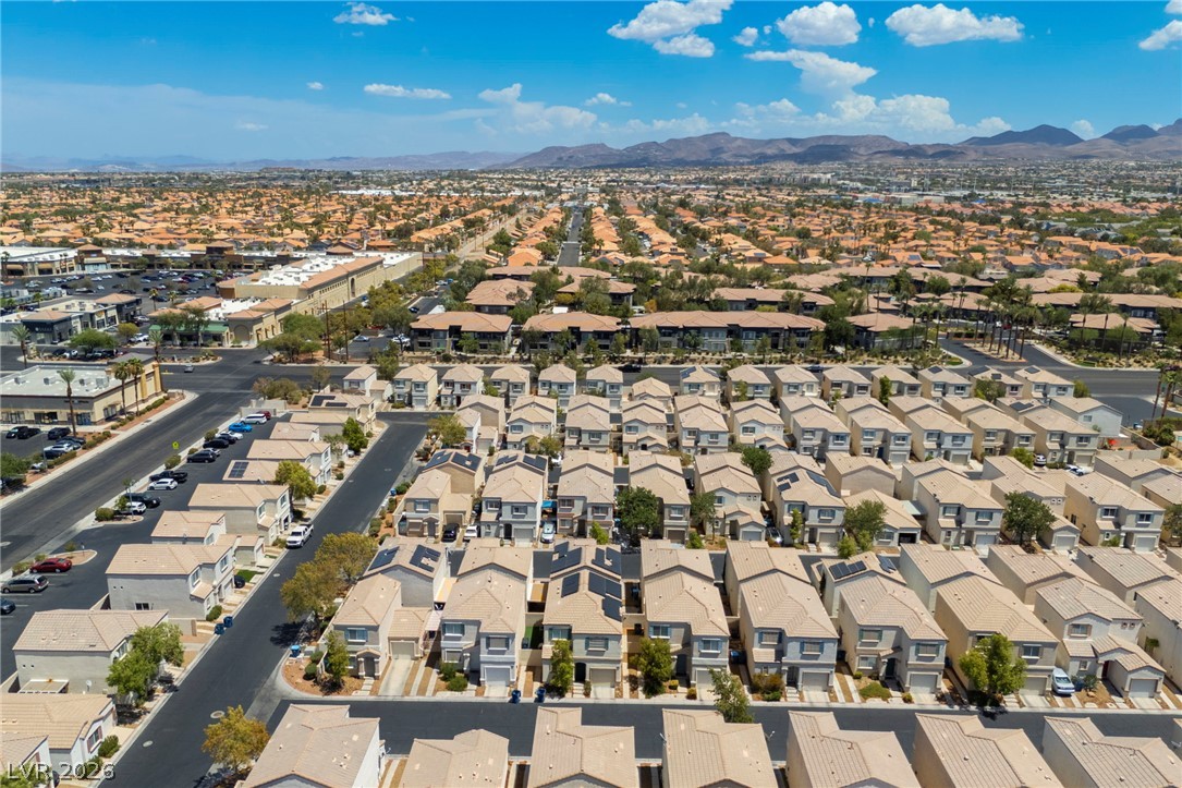 9929 Fragile Fields Street Las Vegas NV 89183