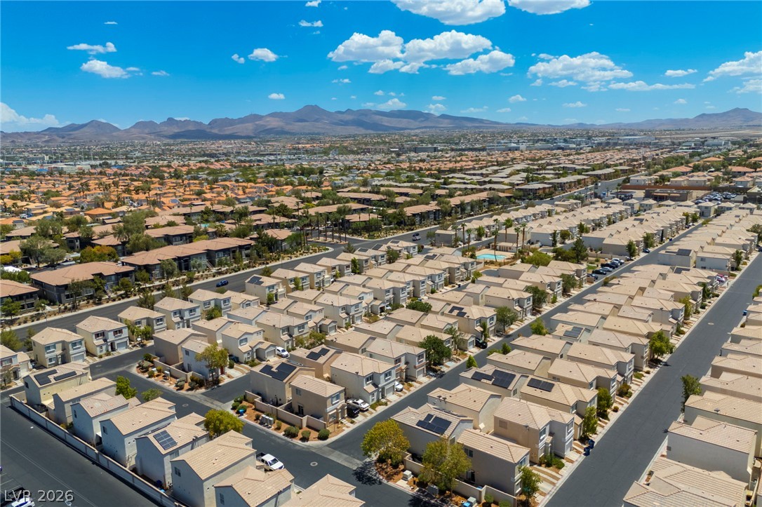 9929 Fragile Fields Street Las Vegas NV 89183
