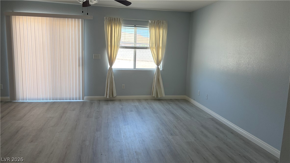 1006 Cliffbrook Hedge Avenue North Las Vegas NV 89081