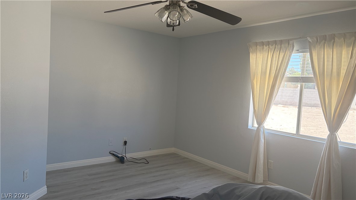 1006 Cliffbrook Hedge Avenue North Las Vegas NV 89081