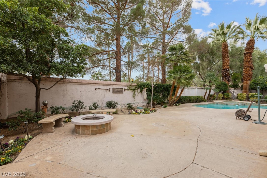 8229 Crow Valley Lane Las Vegas NV 89113