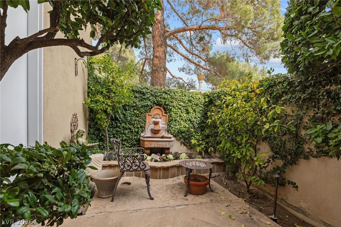 8229 Crow Valley Lane Las Vegas NV 89113