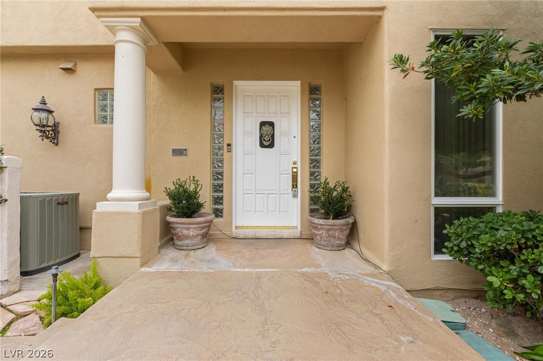 8229 Crow Valley Lane Las Vegas NV 89113