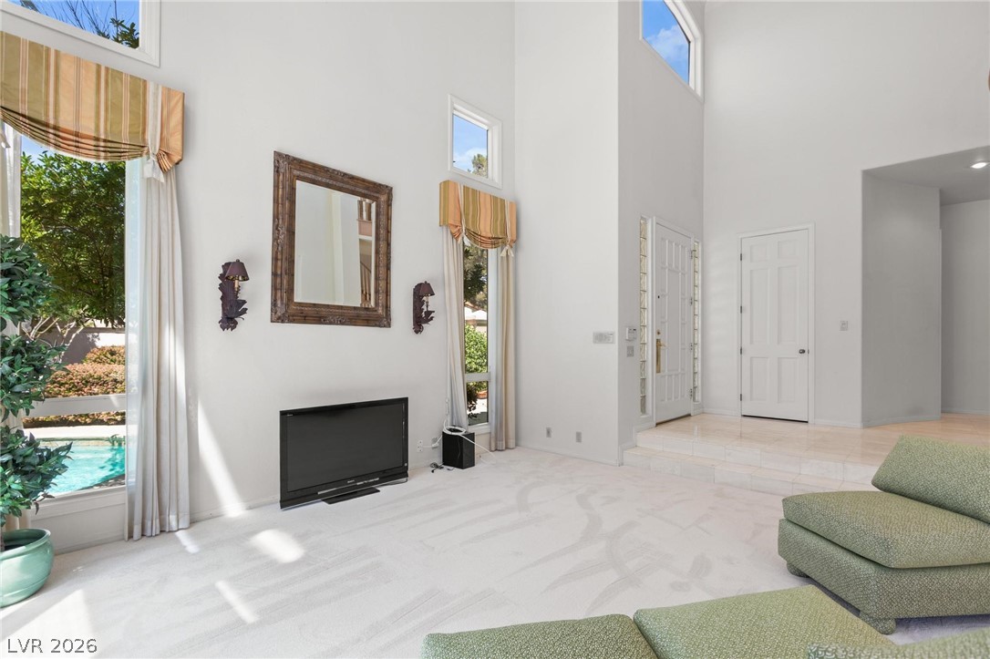 8229 Crow Valley Lane Las Vegas NV 89113