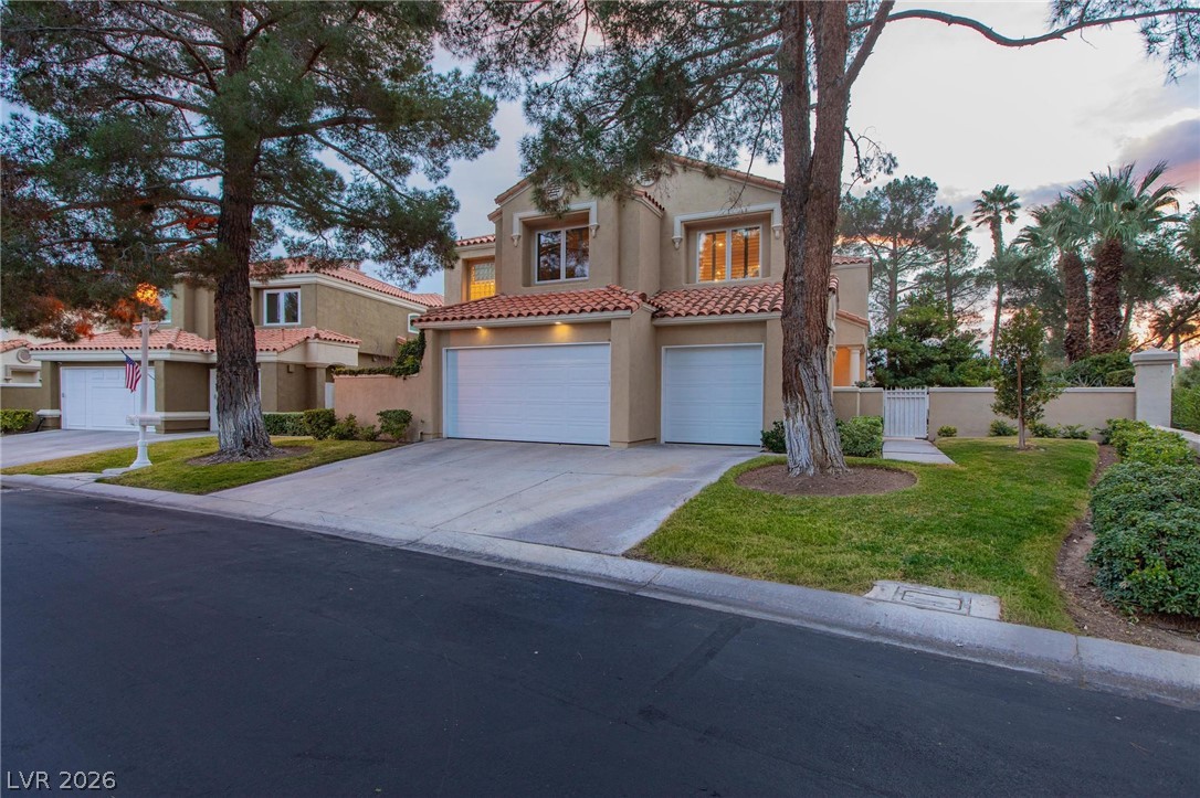 8229 Crow Valley Lane Las Vegas NV 89113