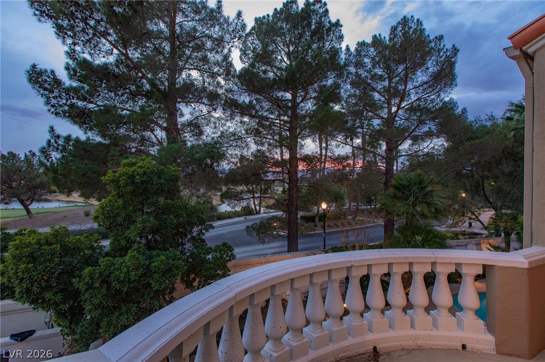 8229 Crow Valley Lane Las Vegas NV 89113