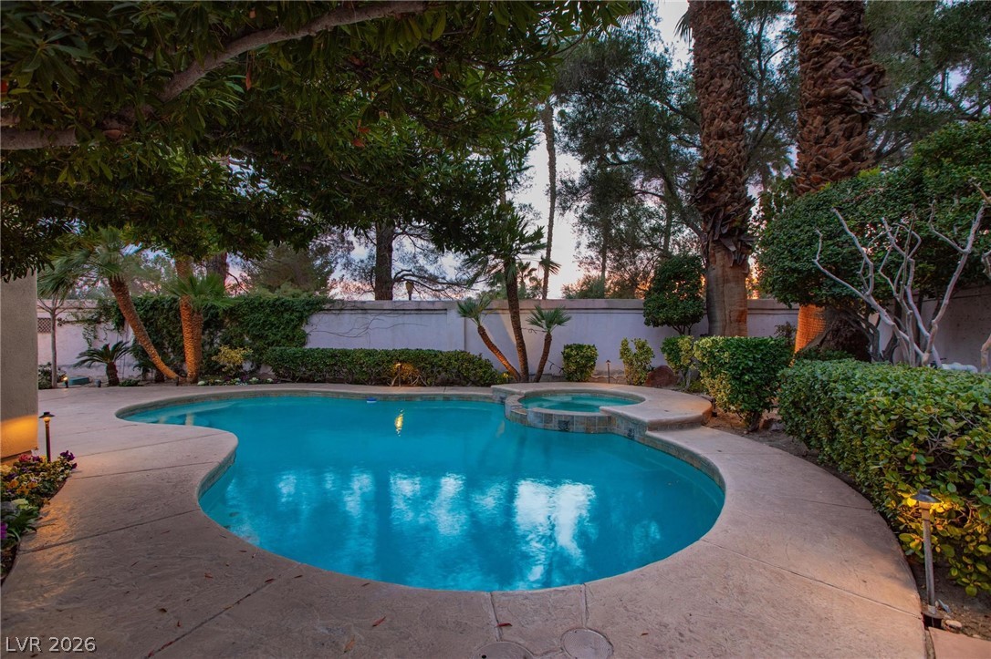 8229 Crow Valley Lane Las Vegas NV 89113