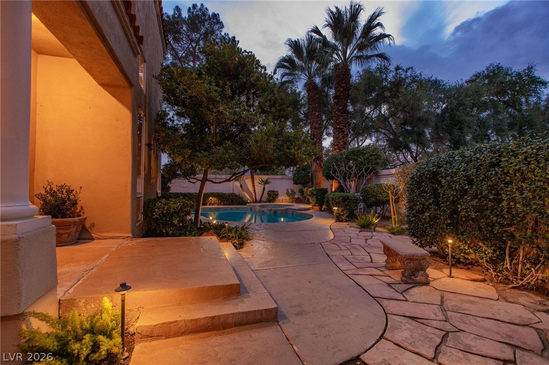 8229 Crow Valley Lane Las Vegas NV 89113