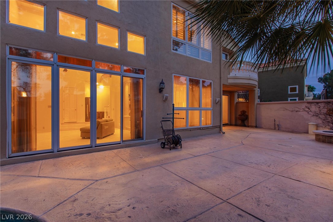 8229 Crow Valley Lane Las Vegas NV 89113