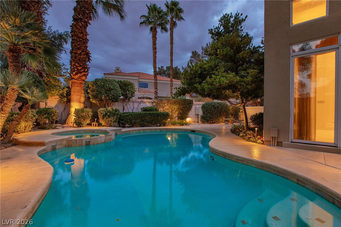 8229 Crow Valley Lane Las Vegas NV 89113