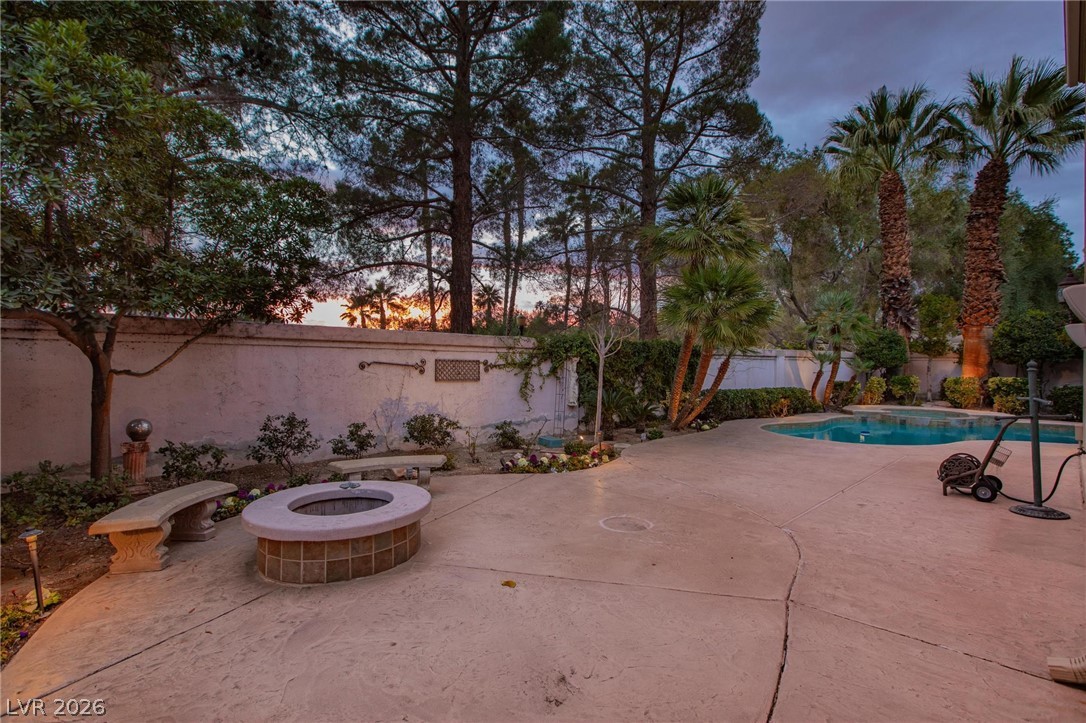 8229 Crow Valley Lane Las Vegas NV 89113