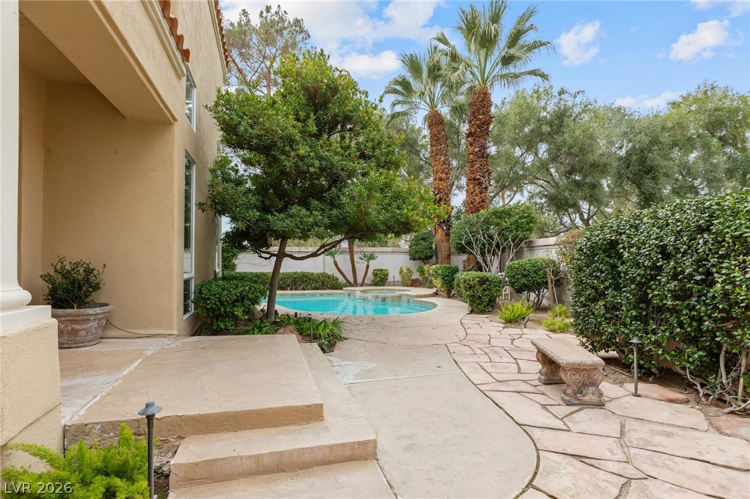8229 Crow Valley Lane Las Vegas NV 89113