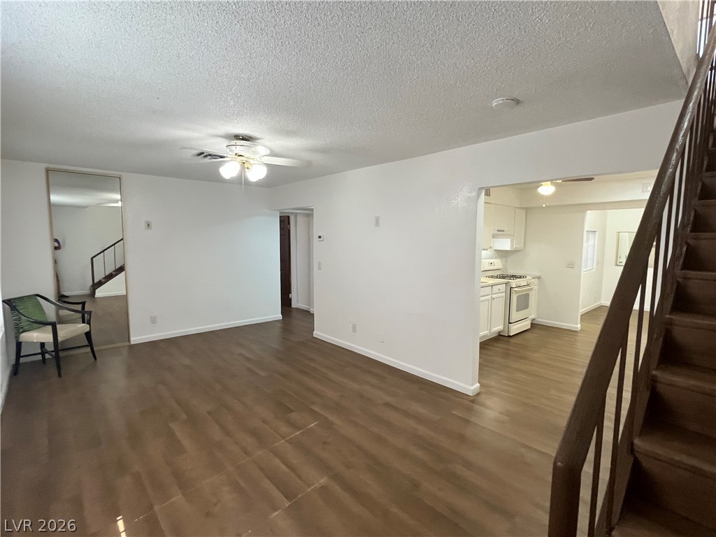 3974 Palos Verdes Street Las Vegas NV 89119