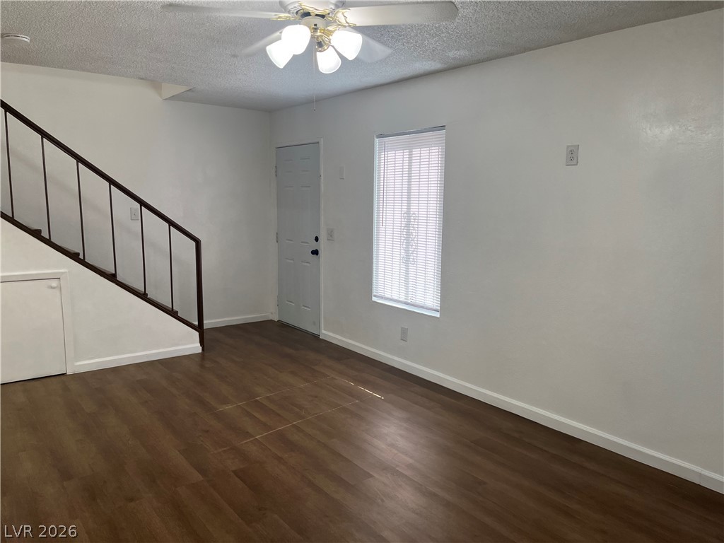 3974 Palos Verdes Street Las Vegas NV 89119
