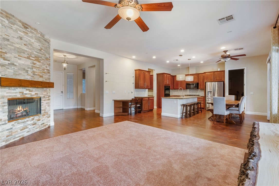 8088 Winchester Bluff Street Las Vegas NV 89131