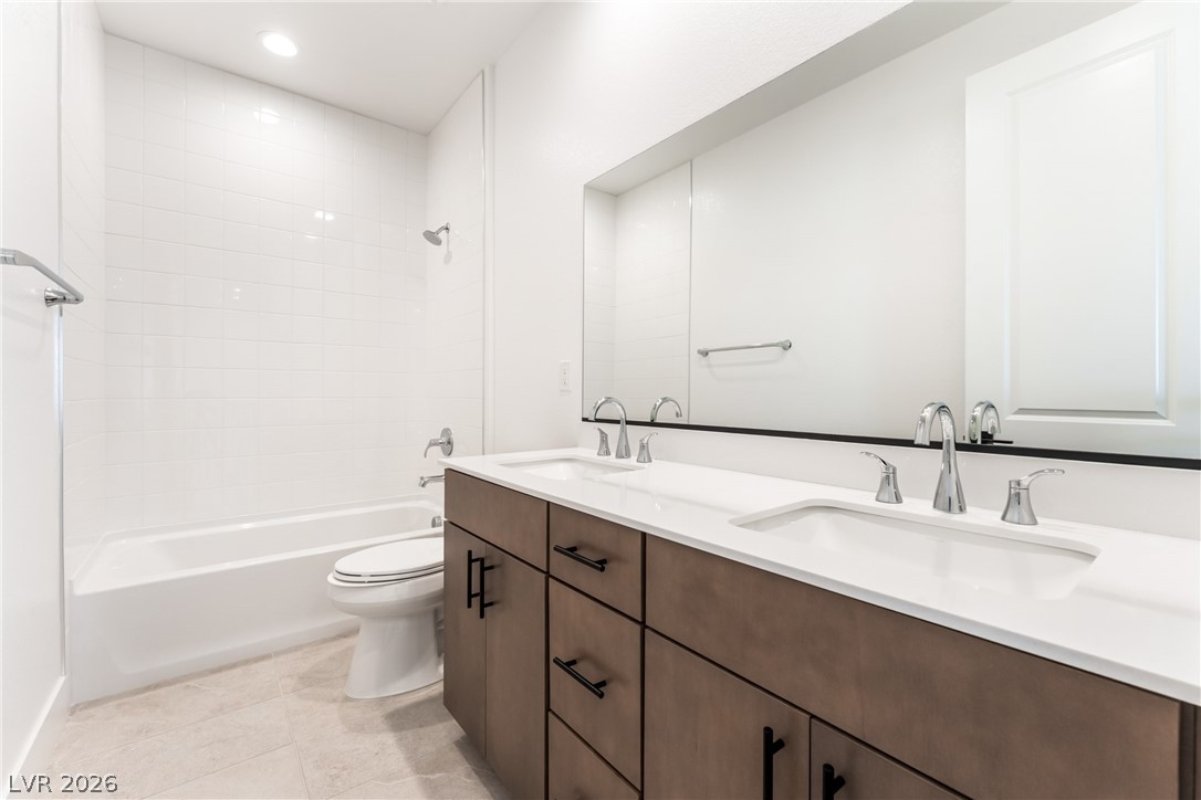 5923 Kings Bluff Avenue Las Vegas NV 89131