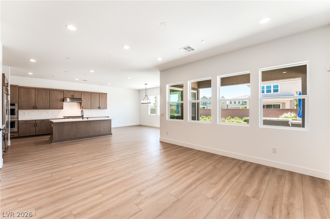 5923 Kings Bluff Avenue Las Vegas NV 89131