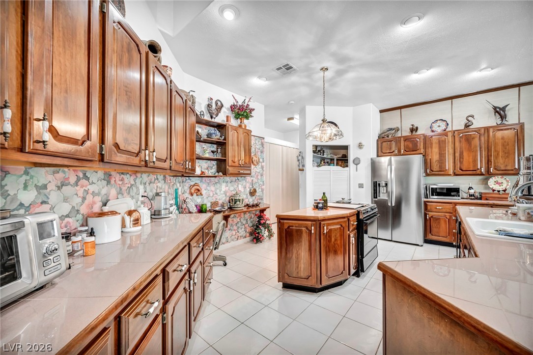 6240 North Hualapai Way Las Vegas NV 89149
