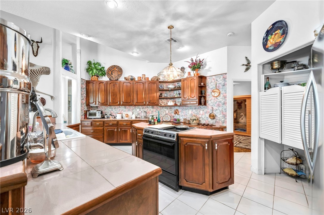6240 North Hualapai Way Las Vegas NV 89149