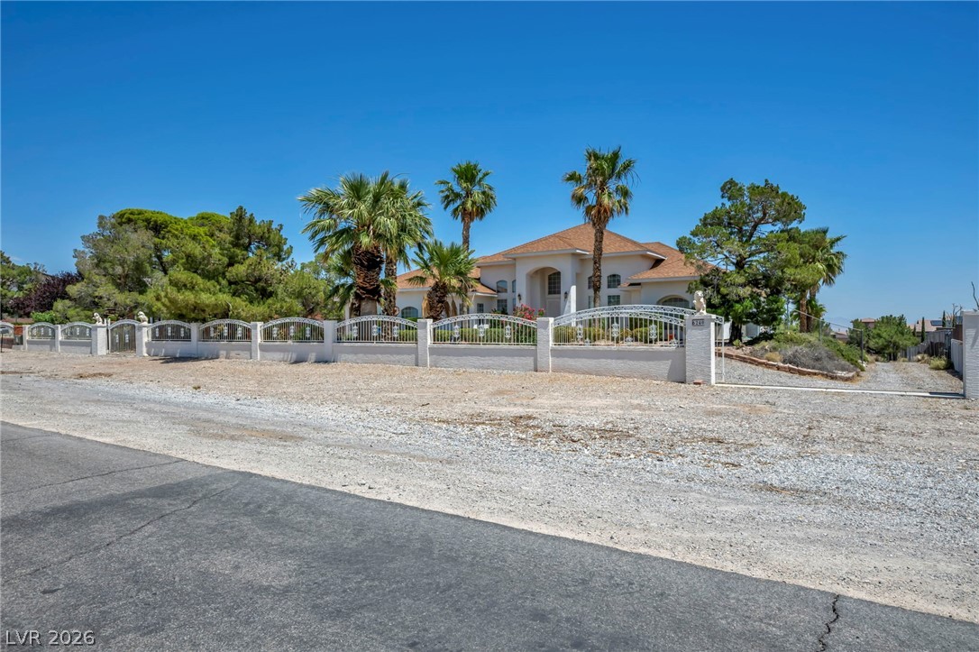 6240 North Hualapai Way Las Vegas NV 89149