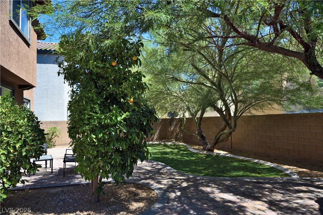 712 Oak Hills Course Drive Las Vegas NV 89148